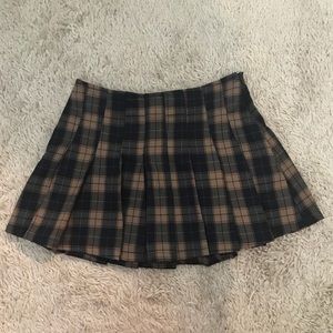 Forever 21 Plaid Skirt size US 27